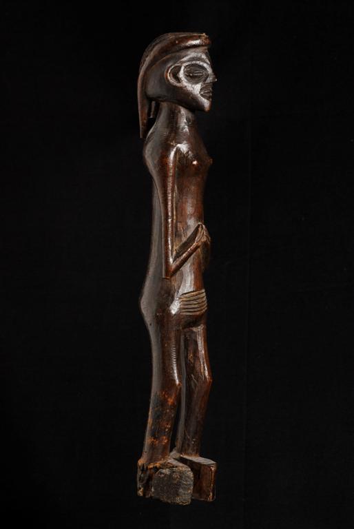 Statuette de femme - Ovimbundu - Angola 122.jpg - Statuette de femme - Ovimbundu - Angola 122